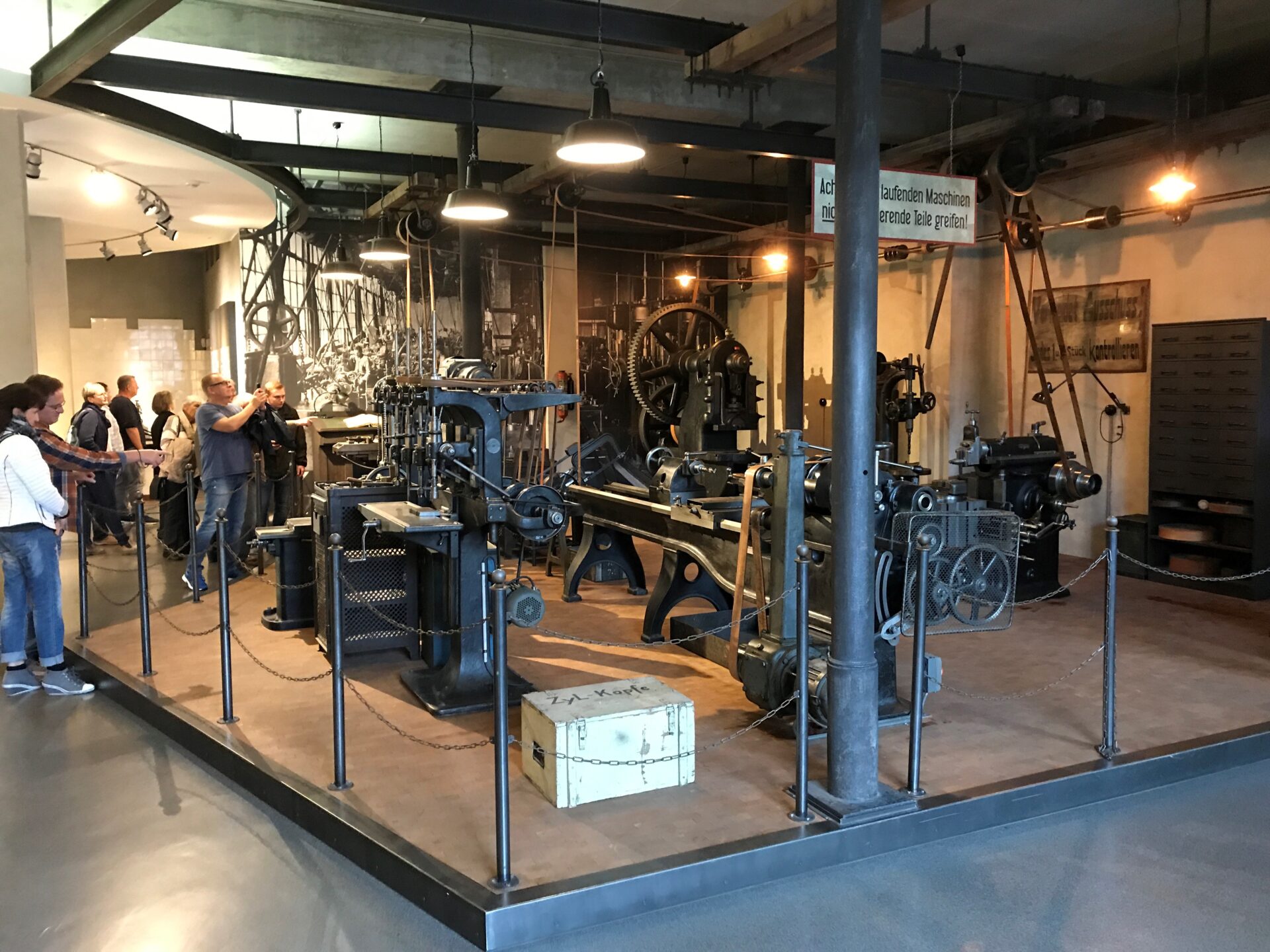 Nachbau Produktionsbereich im August Horch Museum in Zwickau