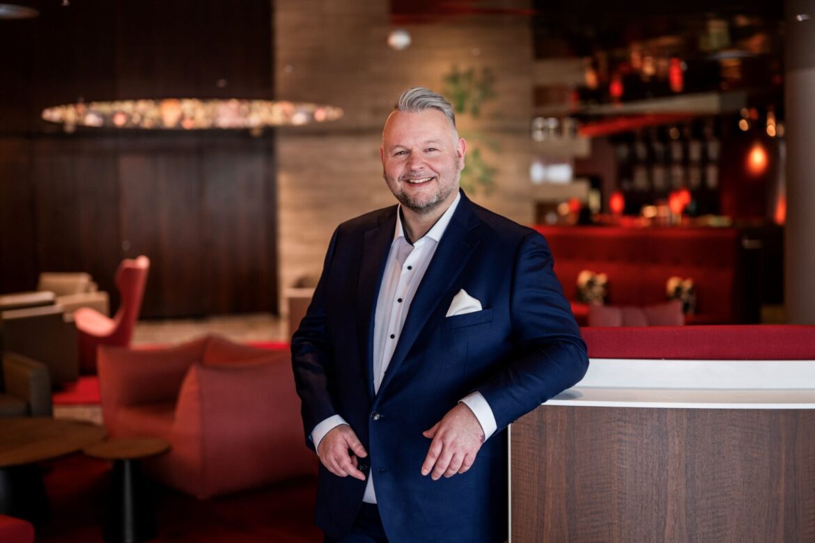 Holger Hess ist neuer Direktor im Flaggschiff der Dorint Hotelgruppe, dem Dorint Hotel am Heumarkt Köln