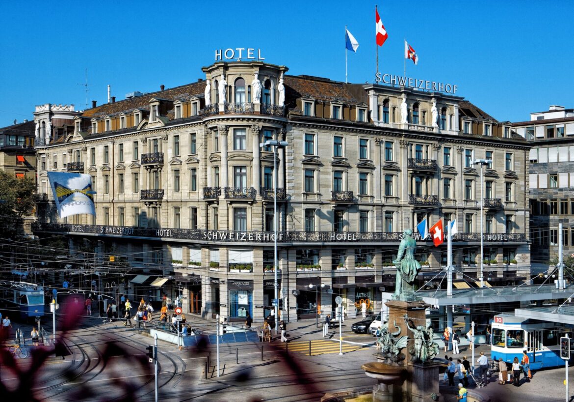 Das Hotel Schweizerhof Zürich schmückt sich ab sofort mit fünf Sternen.