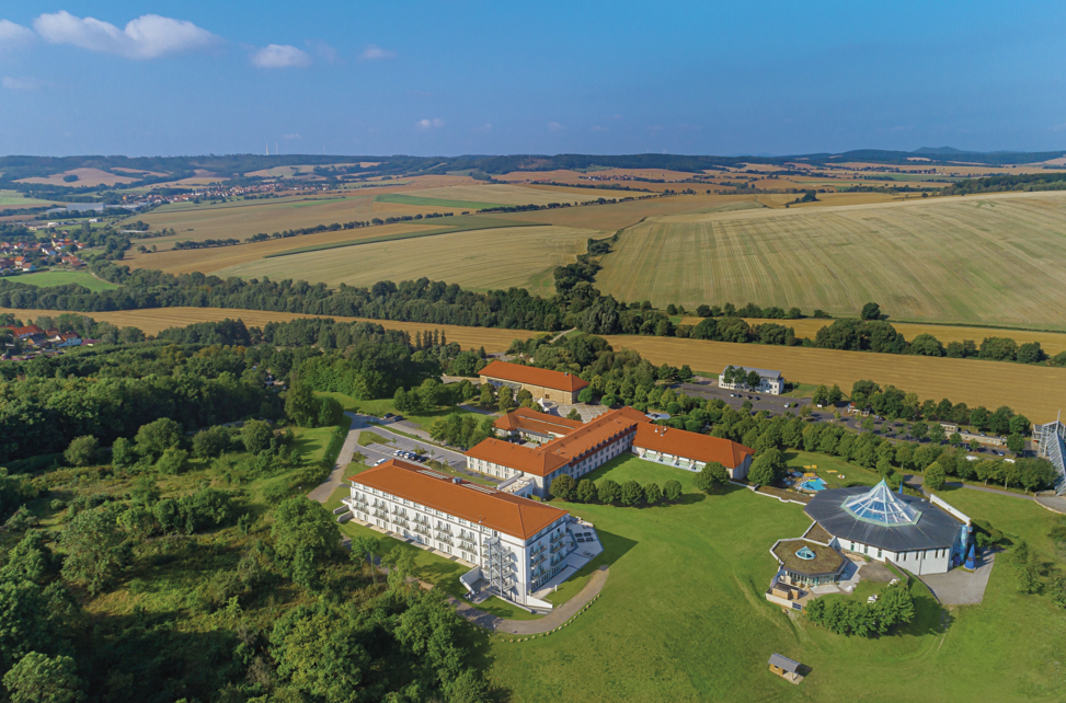 Luftbildaufnahme Victor's Residenz Hotel Teistungenburg Bild: Marc André Stiebel