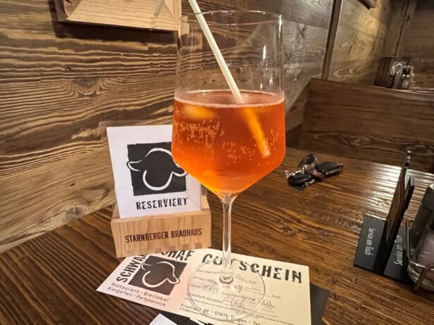 Aperol-Spritz im Restaurant Scwarzes schaf in siegen.