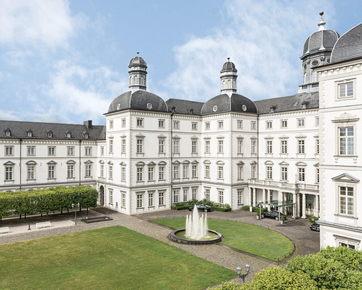 Althoff COLLECTION zweifach unter Fodor’s Finest Hotels 2025, darunter das Schloss Bensberg.